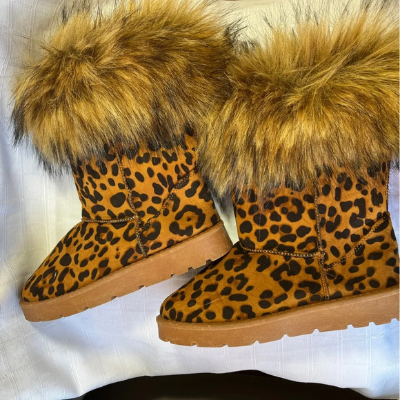 Faux Fur Leopard Print Fashion Winter Boots Women's Size 6 - Picture 3 of 13